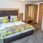4 Sterne Hotel & Restaurant Haunstetter Hof Augsburg Otel