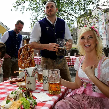 4 Sterne & Restaurant Haunstetter Hof 4*
