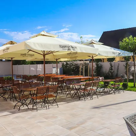4 Sterne & Restaurant Haunstetter Hof 4*