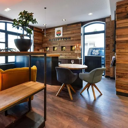 4 Sterne & Restaurant Haunstetter Hof 4*