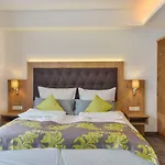 4 Sterne Hotel & Restaurant Haunstetter Hof Augsburg Szálloda