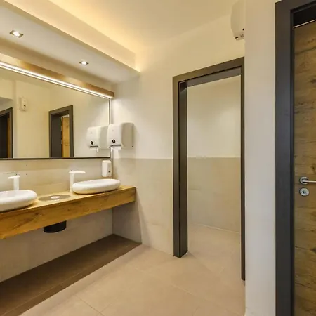 4 Sterne & Restaurant Haunstetter Hof 4* اوغسبورغ