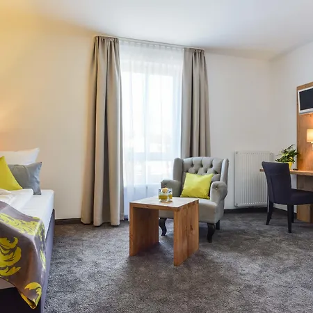 Haunstetter Hof Hotell 4*